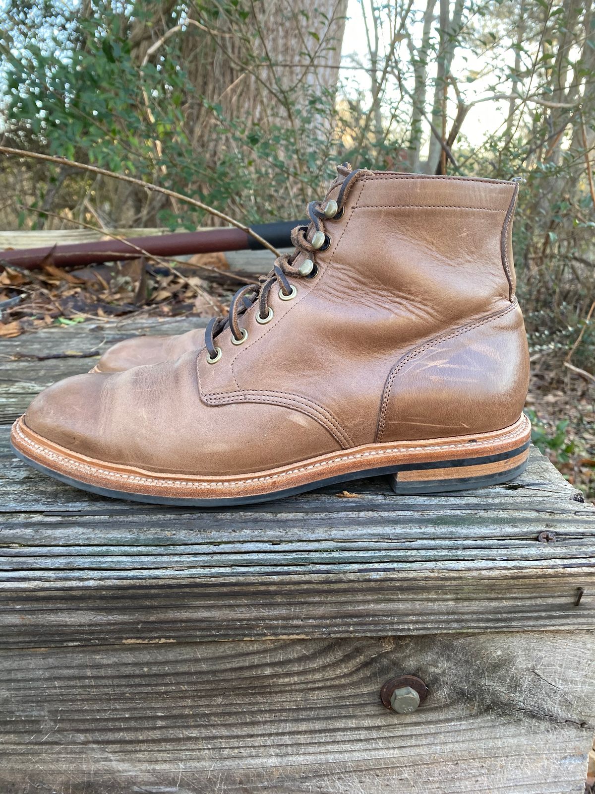 Photo by Esteban on January 5, 2023 of the Grant Stone Diesel Boot in Horween Natural Chromexcel.