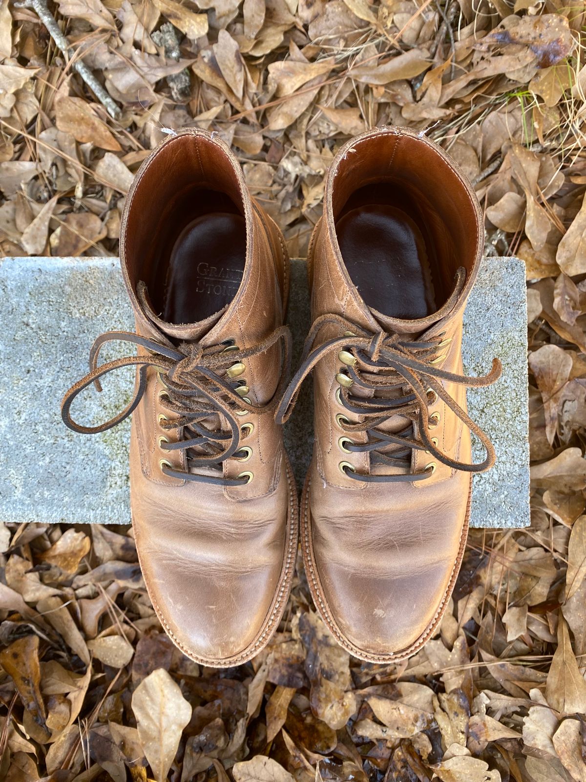 Photo by Esteban on February 4, 2023 of the Grant Stone Diesel Boot in Horween Natural Chromexcel.