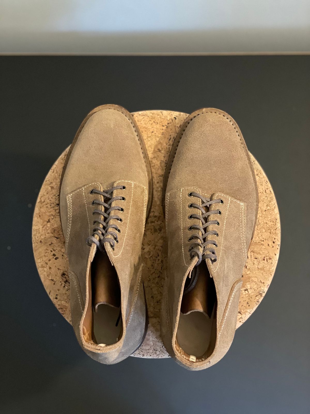 Photo by aitta on November 1, 2023 of the Aitta Handmade Boondockers in Horween Natural Chromexcel Roughout.