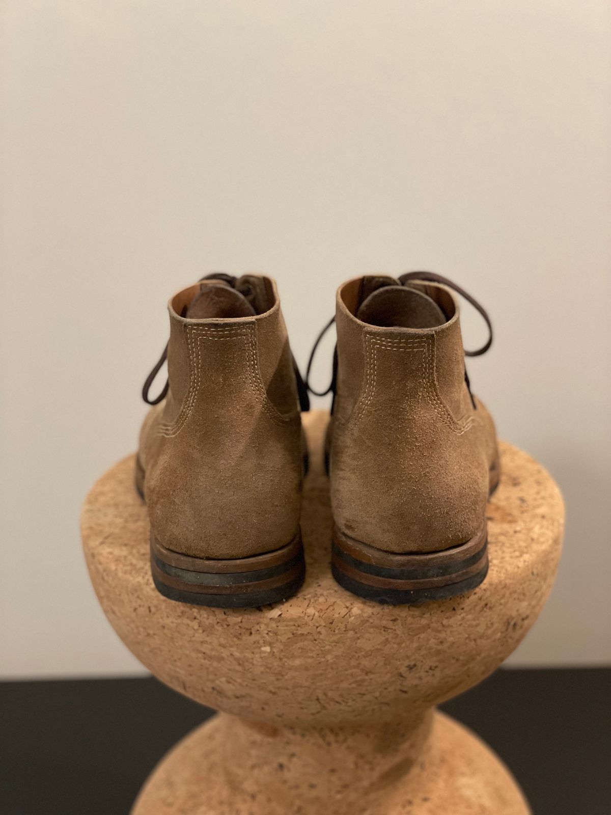 Photo by aitta on December 4, 2023 of the Aitta Handmade Boondockers in Horween Natural Chromexcel Roughout.