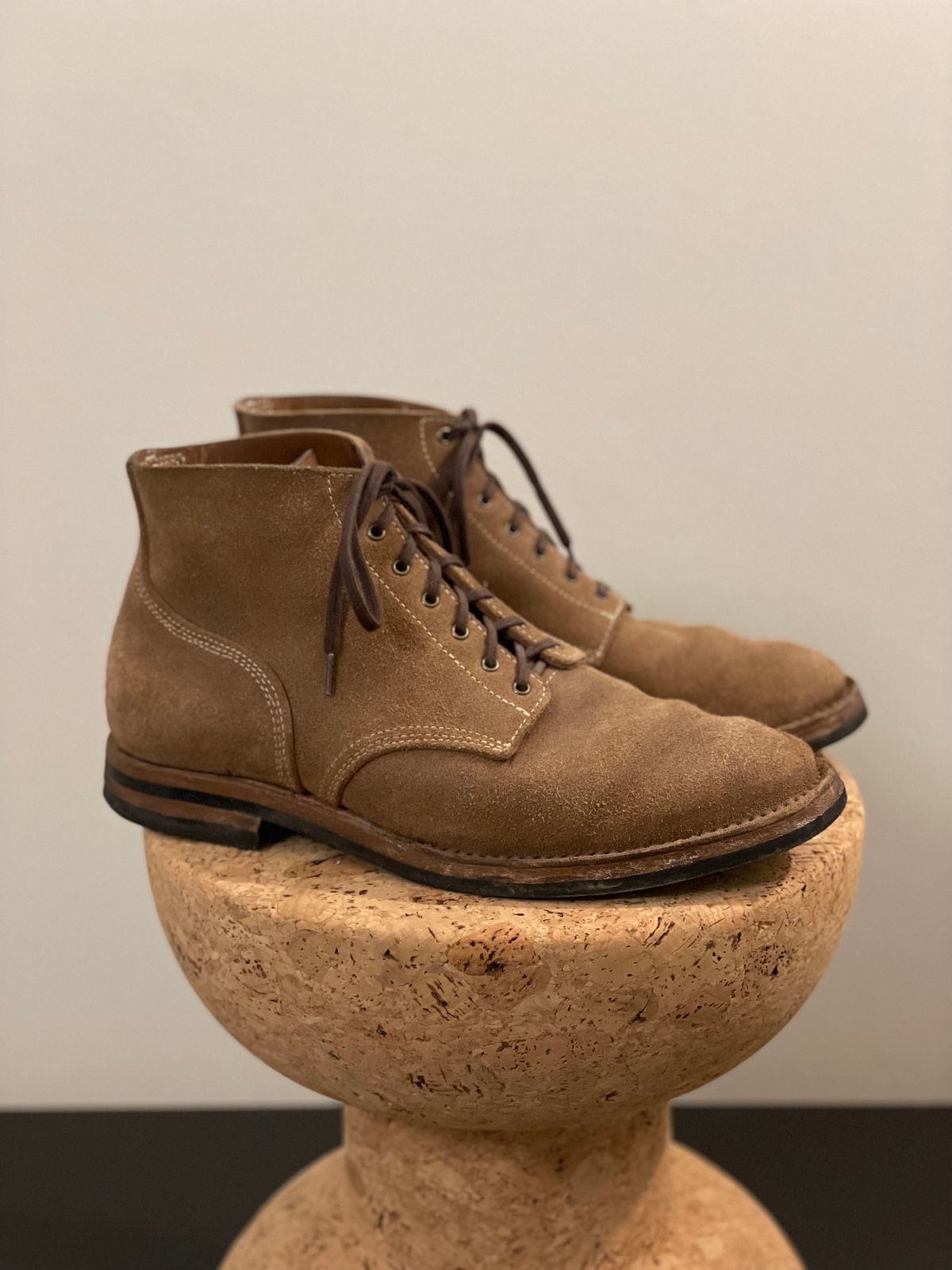 Photo by aitta on December 4, 2023 of the Aitta Handmade Boondockers in Horween Natural Chromexcel Roughout.