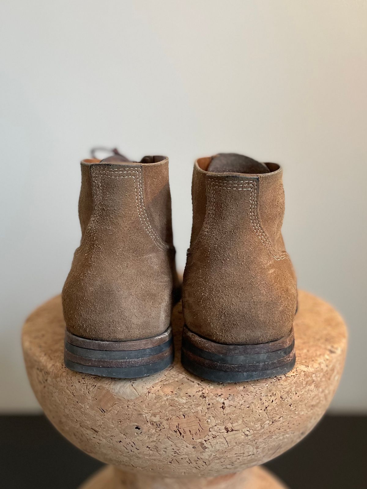 Photo by aitta on April 5, 2024 of the Aitta Handmade Boondockers in Horween Natural Chromexcel Roughout.