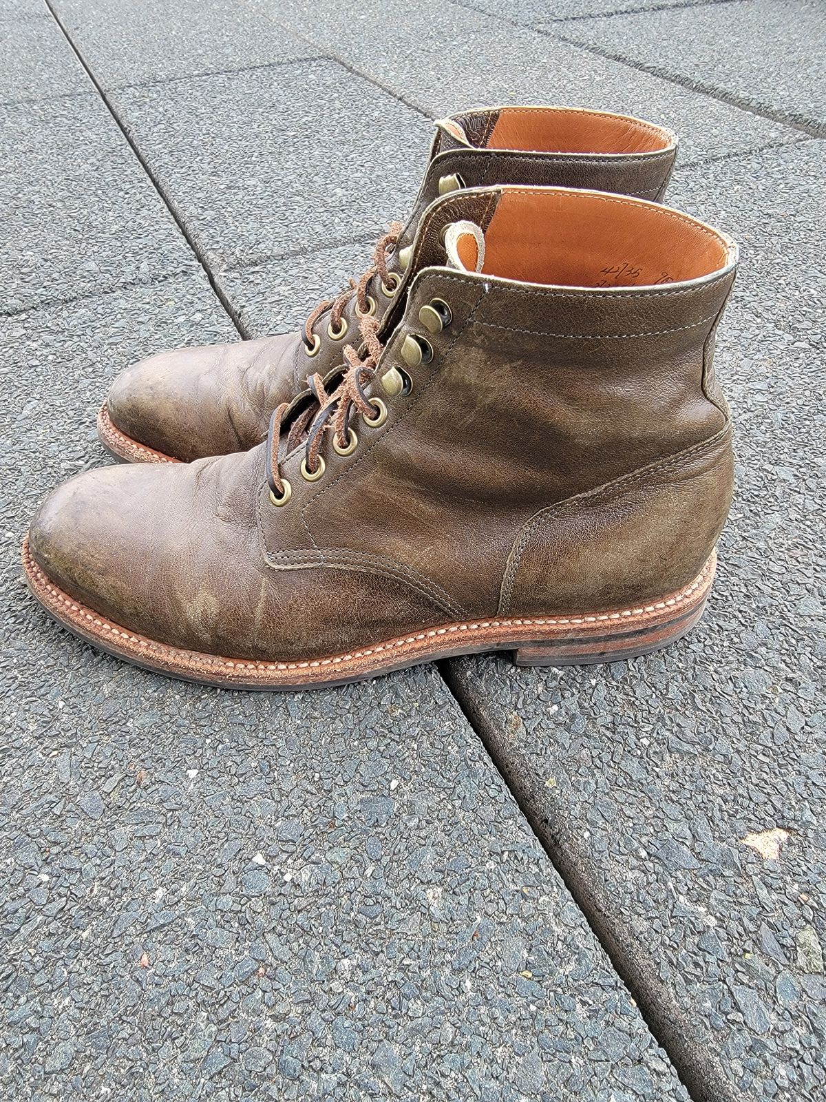 Photo by anonymouz on February 5, 2024 of the Grant Stone Diesel Boot in Incas Jungle Kangaroo.