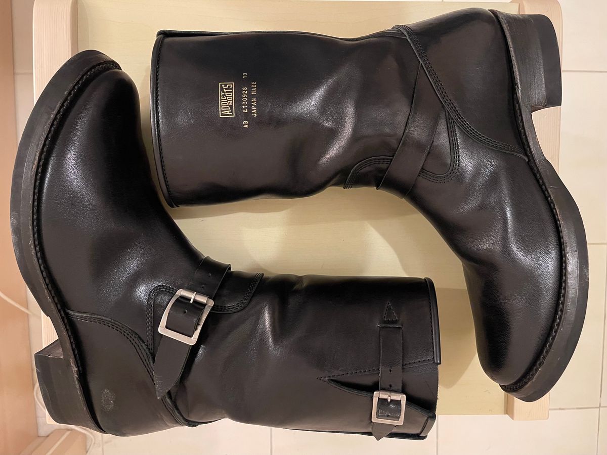 Photo by TY on January 1, 2024 of the Addict Boots AB-01 Engineer Boots in Black Dye-Finished Horsehide.