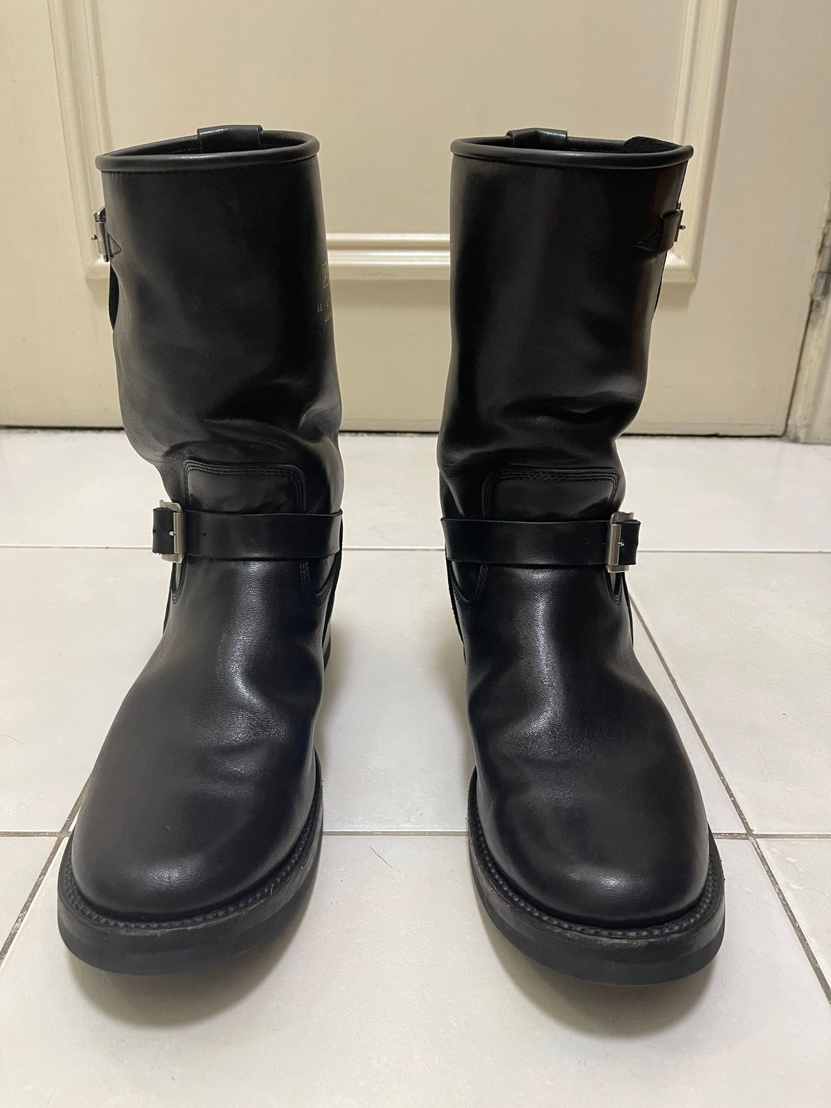 Photo by TY on February 2, 2024 of the Addict Boots AB-01 Engineer Boots in Black Dye-Finished Horsehide.