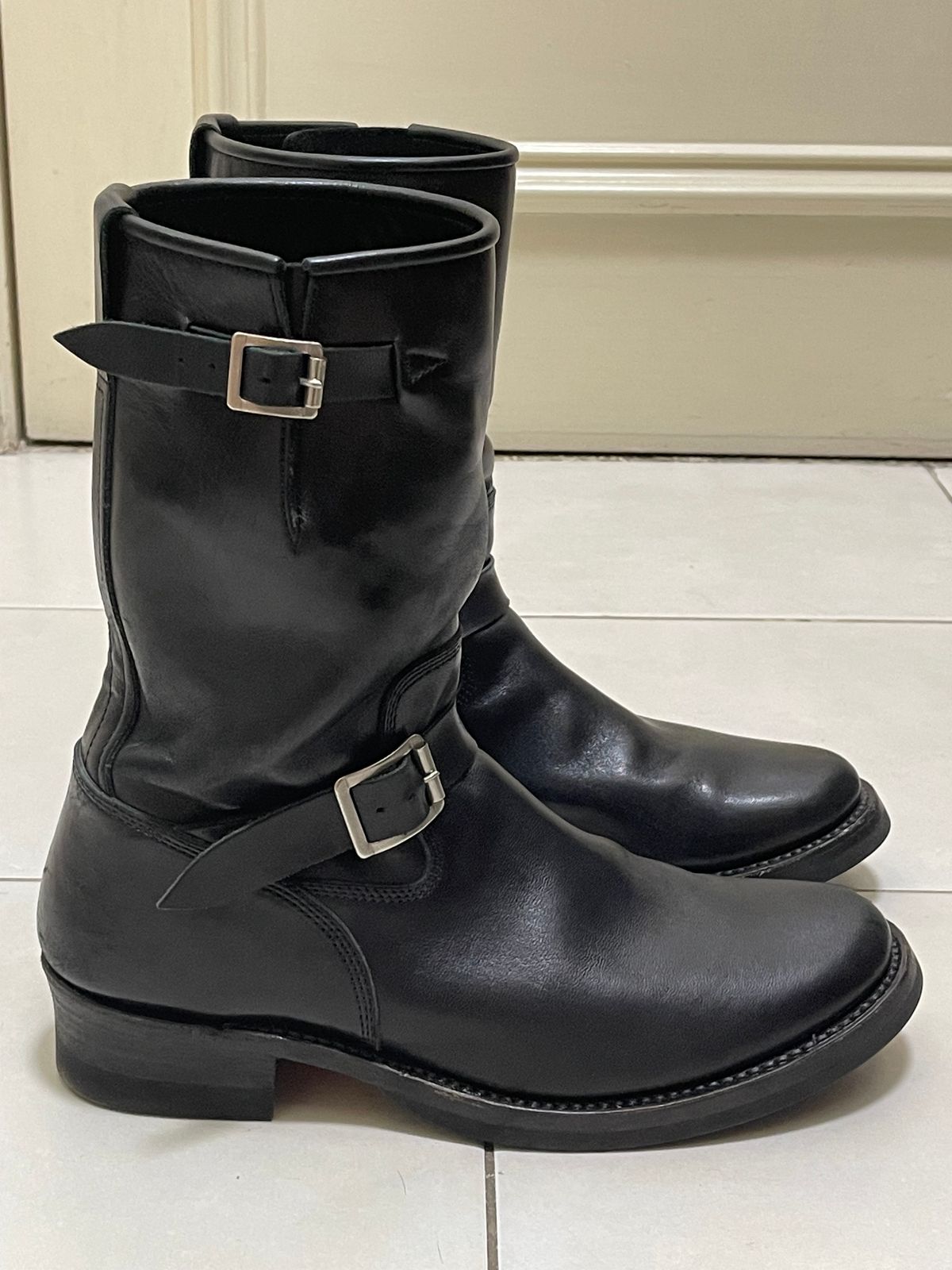 Photo by TY on March 2, 2024 of the Addict Boots AB-01 Engineer Boots in Black Dye-Finished Horsehide.