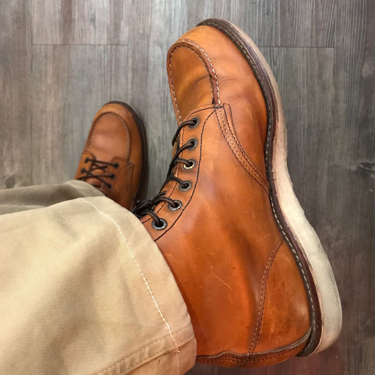 Photo by TY on October 15, 2017 of the Red Wing 6-Inch Classic Moc in S.B. Foot Oro-Iginal.