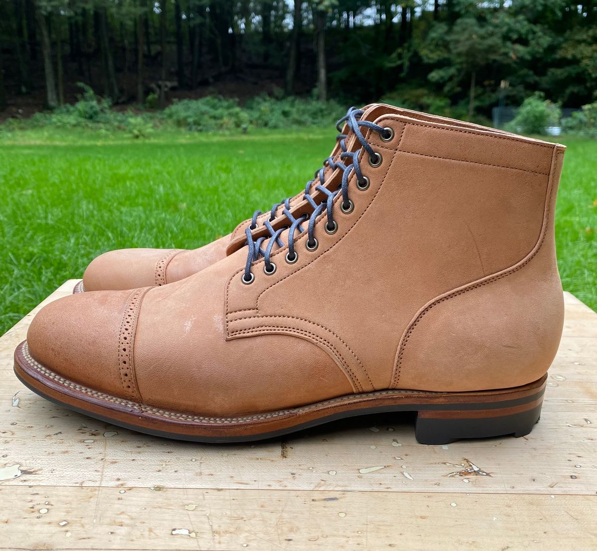 Photo by AgEcho on October 1, 2023 of the Viberg Service Boot BCT in Horween Natural Crust Double Cordovan.