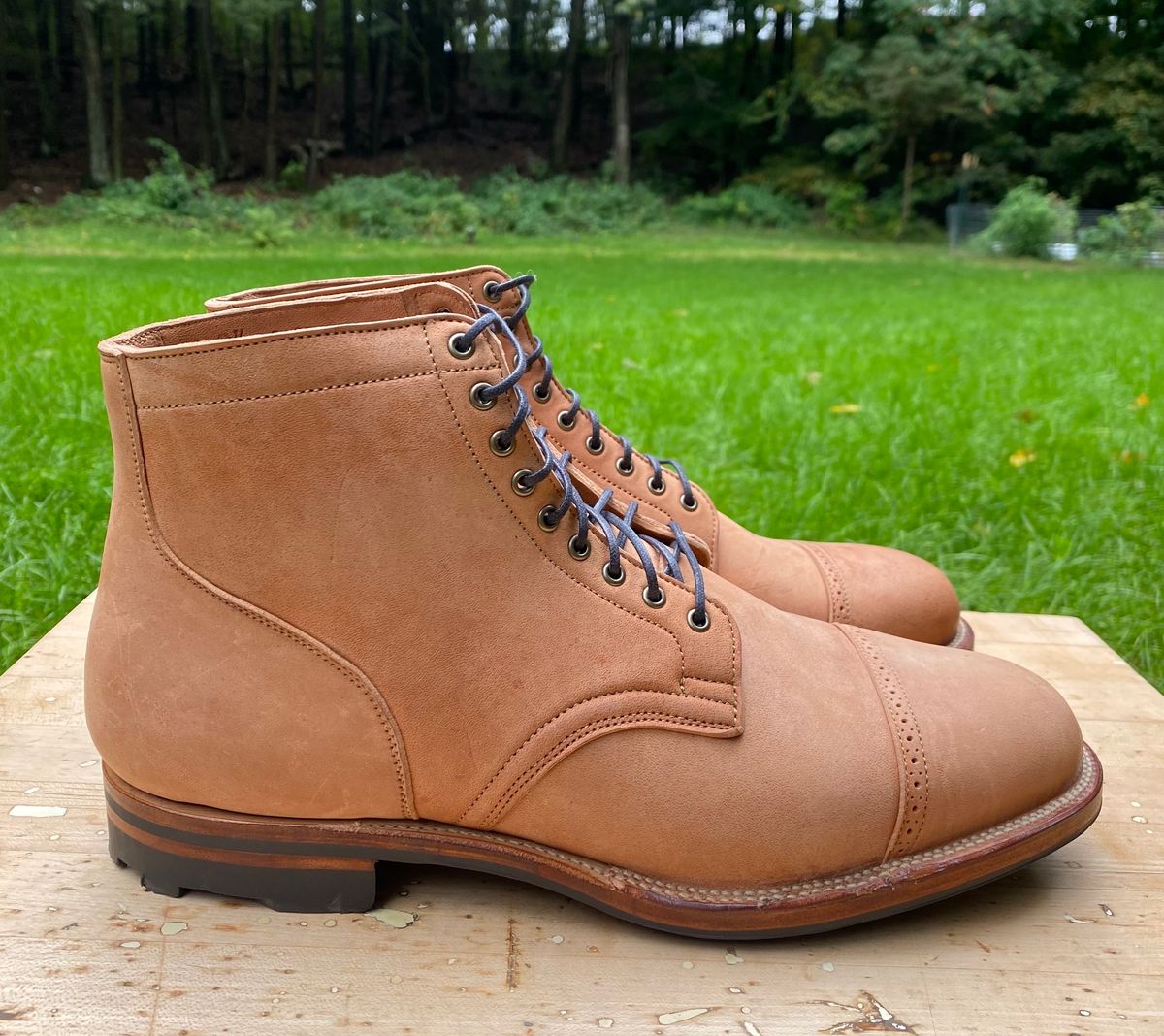 Photo by AgEcho on October 1, 2023 of the Viberg Service Boot BCT in Horween Natural Crust Double Cordovan.