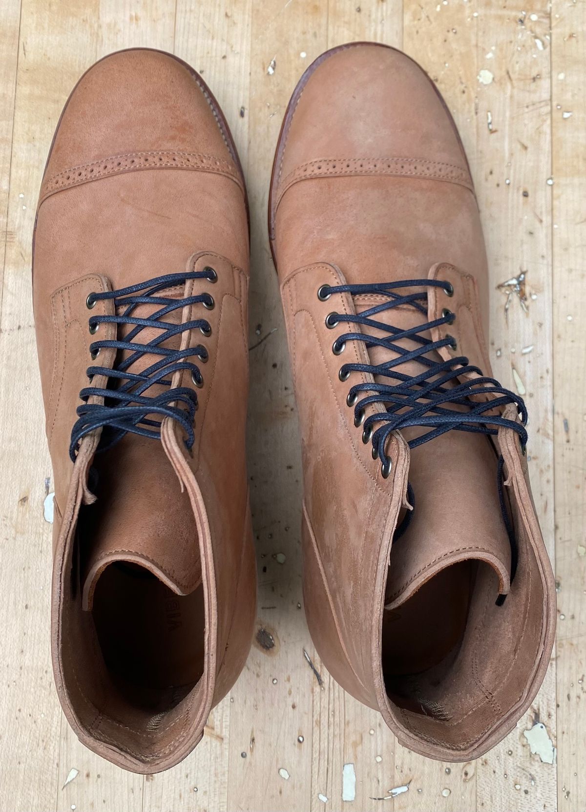 Photo by AgEcho on October 1, 2023 of the Viberg Service Boot BCT in Horween Natural Crust Double Cordovan.