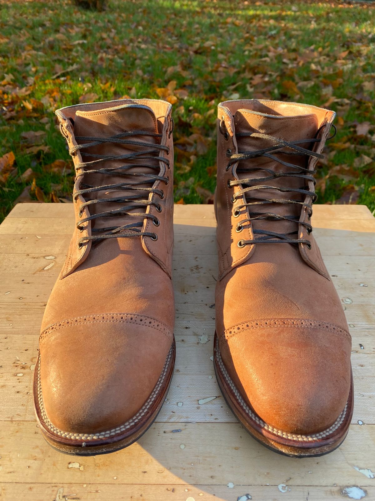 Photo by AgEcho on November 1, 2023 of the Viberg Service Boot BCT in Horween Natural Crust Double Cordovan.