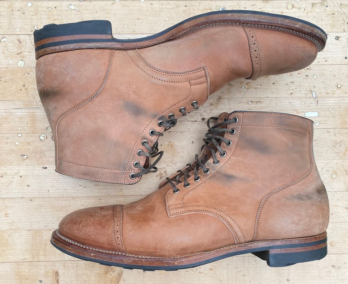 Photo by AgEcho on December 2, 2023 of the Viberg Service Boot BCT in Horween Natural Crust Double Cordovan.