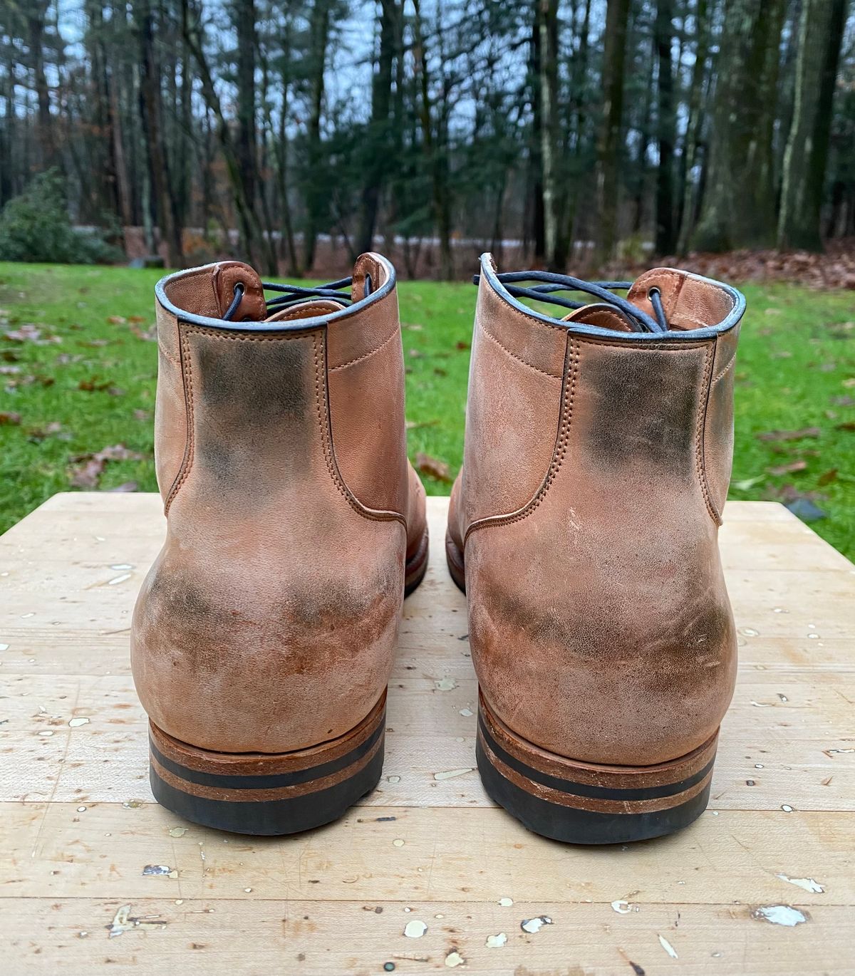 Photo by AgEcho on January 1, 2024 of the Viberg Service Boot BCT in Horween Natural Crust Double Cordovan.