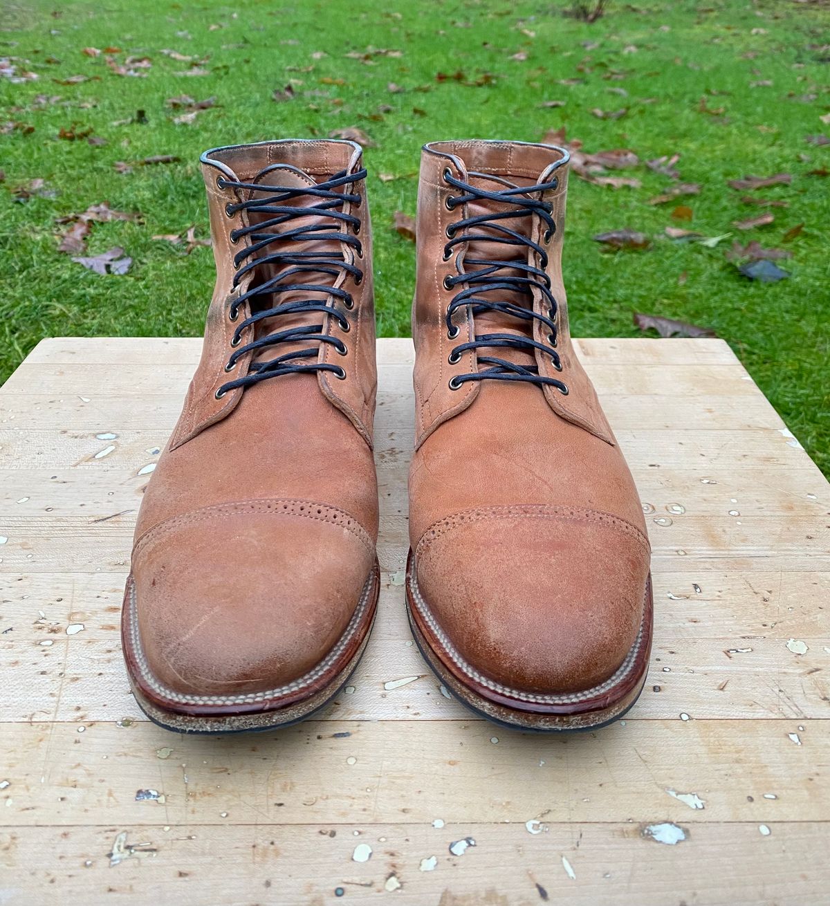 Photo by AgEcho on January 1, 2024 of the Viberg Service Boot BCT in Horween Natural Crust Double Cordovan.