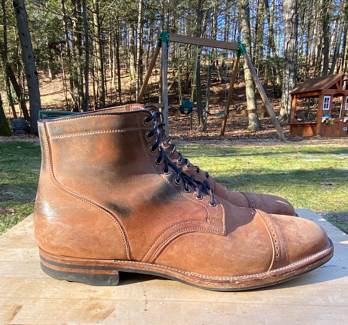 Photo by AgEcho on March 1, 2024 of the Viberg Service Boot BCT in Horween Natural Crust Double Cordovan.