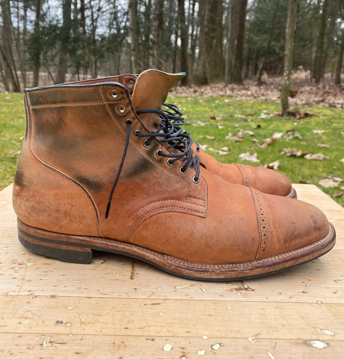 Photo by AgEcho on April 2, 2024 of the Viberg Service Boot BCT in Horween Natural Crust Double Cordovan.