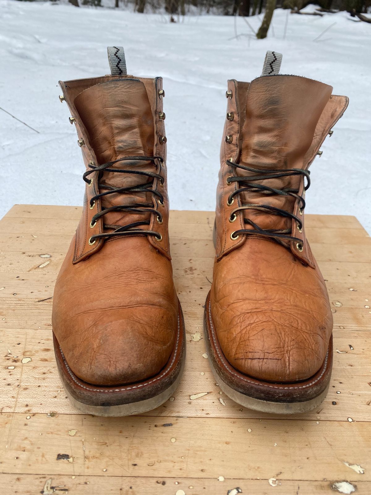 Photo by AgEcho on March 5, 2025 of the Unmarked DB Hunter in Oiled Natural Veg Tan.