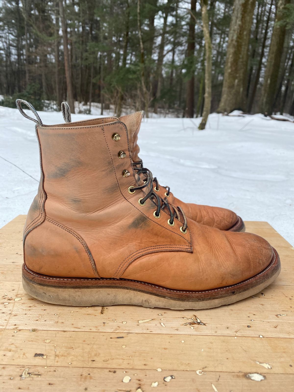 Photo by AgEcho on March 5, 2025 of the Unmarked DB Hunter in Oiled Natural Veg Tan.
