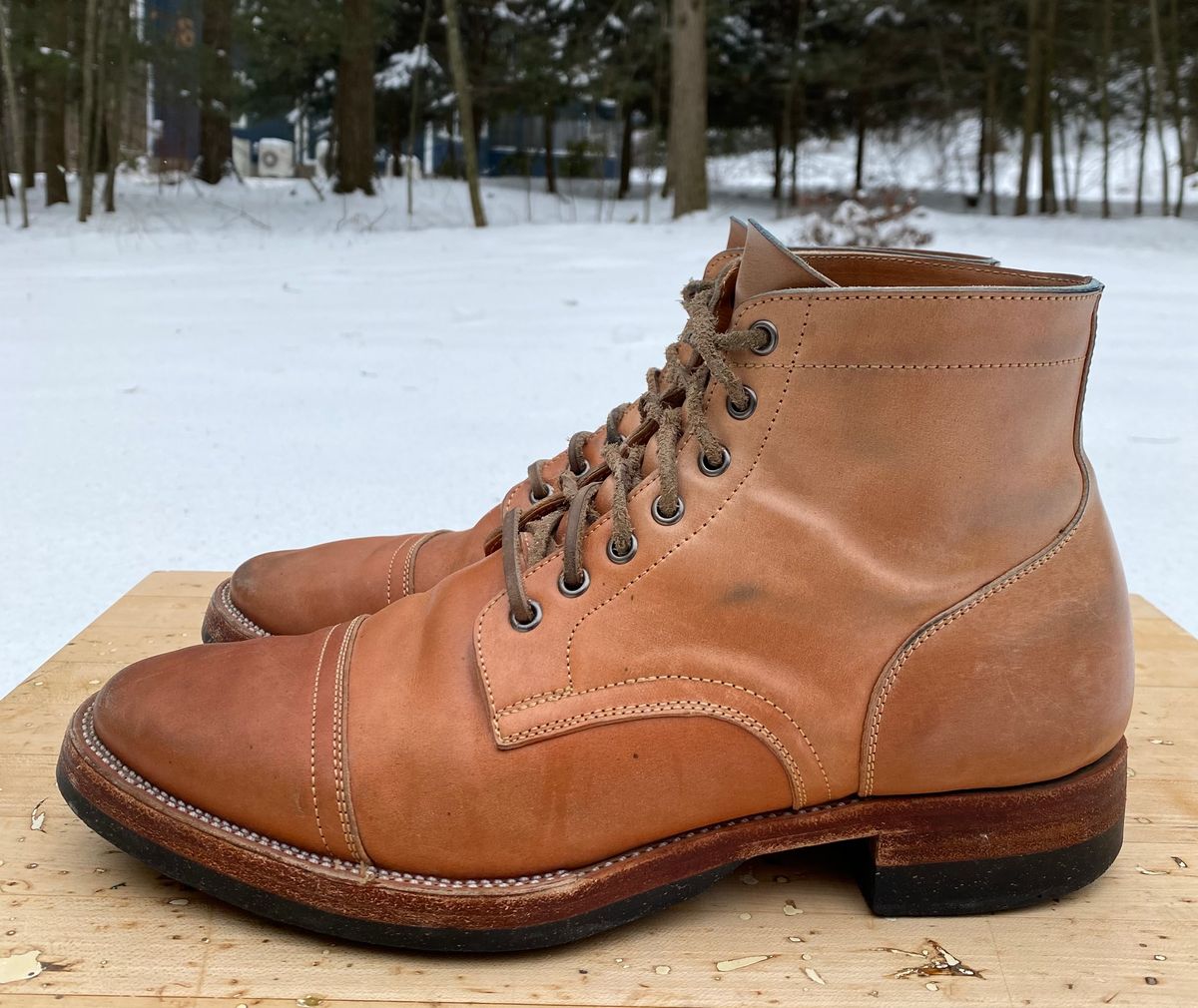 Photo by AgEcho on March 1, 2023 of the Tahura Captoelari in Shinki Natural Shell Cordovan.