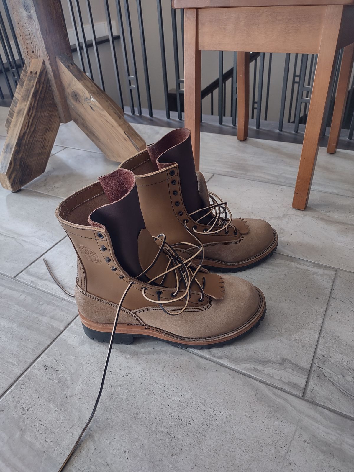 Photo by grwulff on August 12, 2024 of the Frank's Boots Ground Pounder in Seidel Tan Teton.