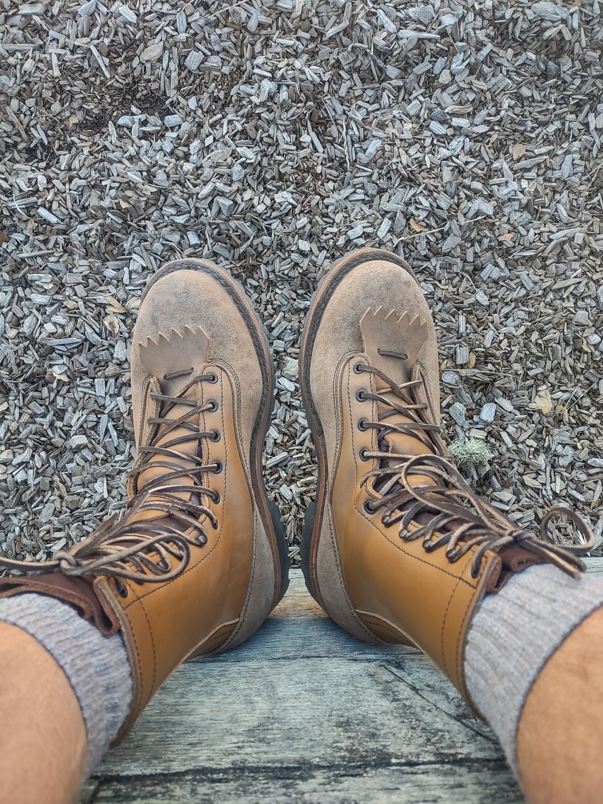 Photo by grwulff on August 20, 2024 of the Frank's Boots Ground Pounder in Seidel Tan Teton.