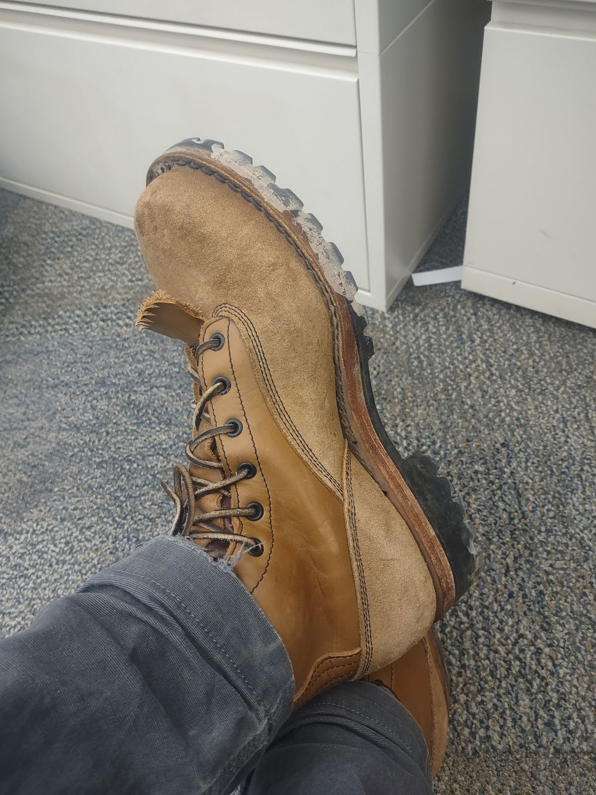 Photo by grwulff on November 8, 2024 of the Frank's Boots Ground Pounder in Seidel Tan Teton.