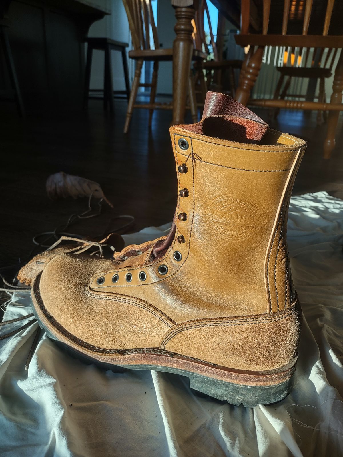 Photo by grwulff on May 3, 2025 of the Frank's Boots Ground Pounder in Seidel Tan Teton.