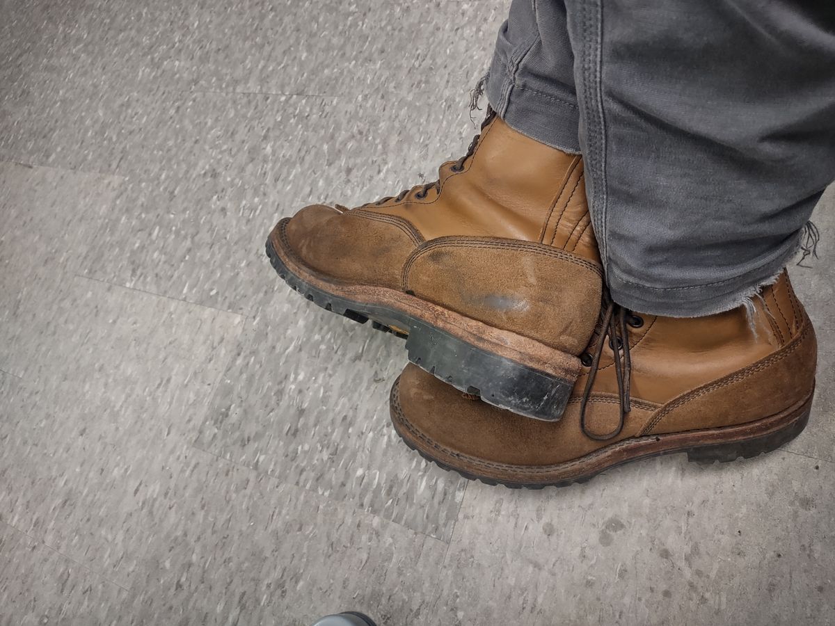 Photo by grwulff on July 11, 2025 of the Frank's Boots Ground Pounder in Seidel Tan Teton.