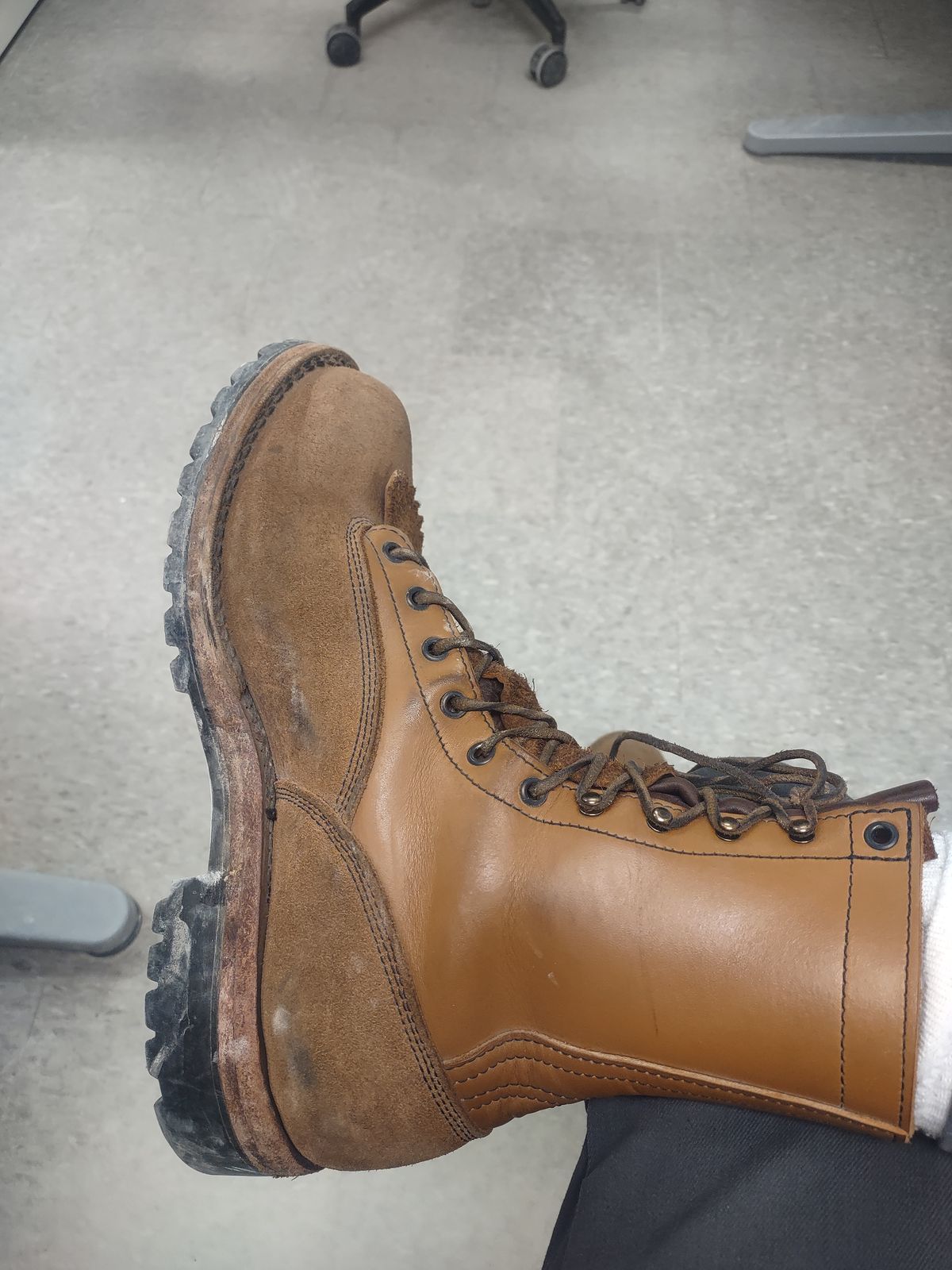 Photo by grwulff on March 4, 2026 of the Frank's Boots Ground Pounder in Seidel Tan Teton.