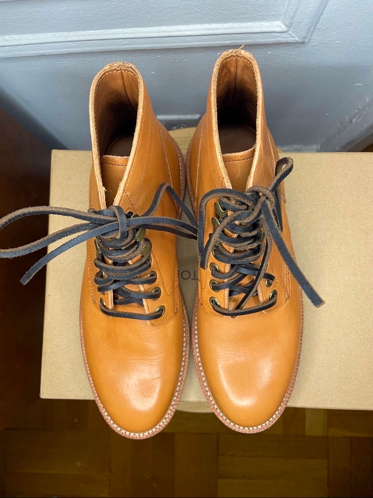 Photo by bootsabouttown on October 1, 2022 of the Grant Stone Diesel Boot in Horween English Tan Essex.