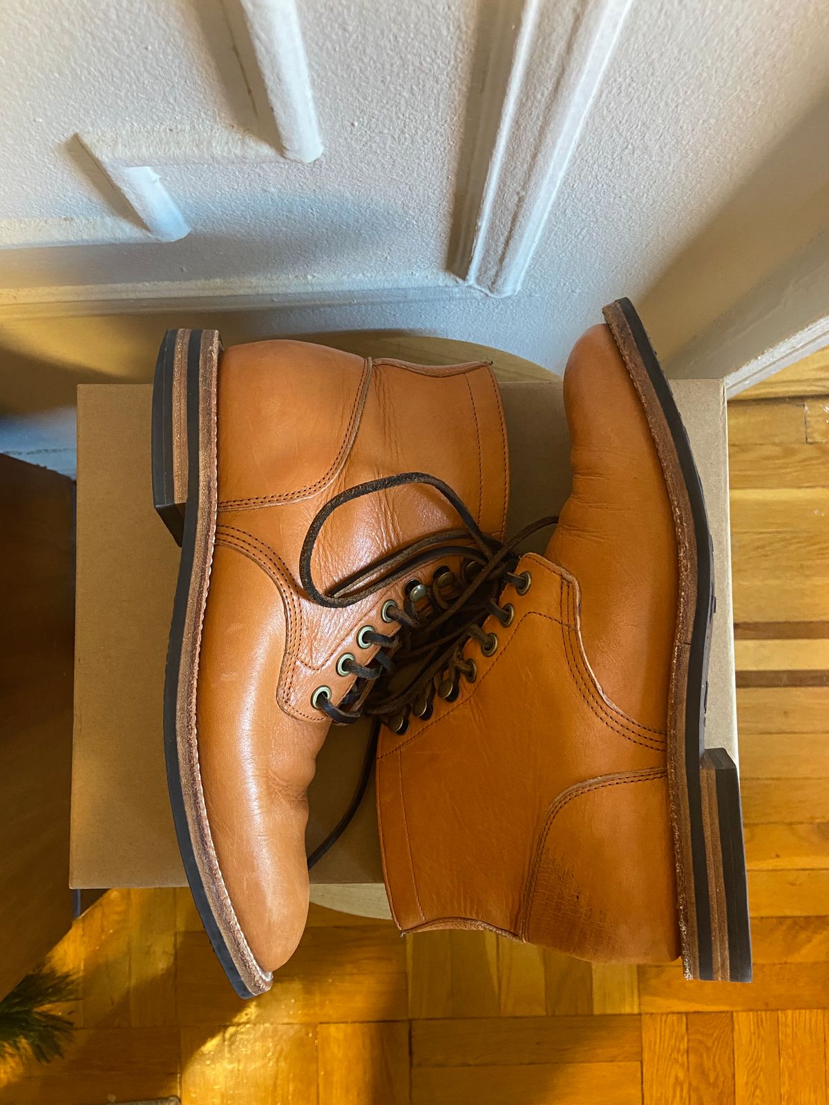 Photo by bootsabouttown on January 1, 2023 of the Grant Stone Diesel Boot in Horween English Tan Essex.