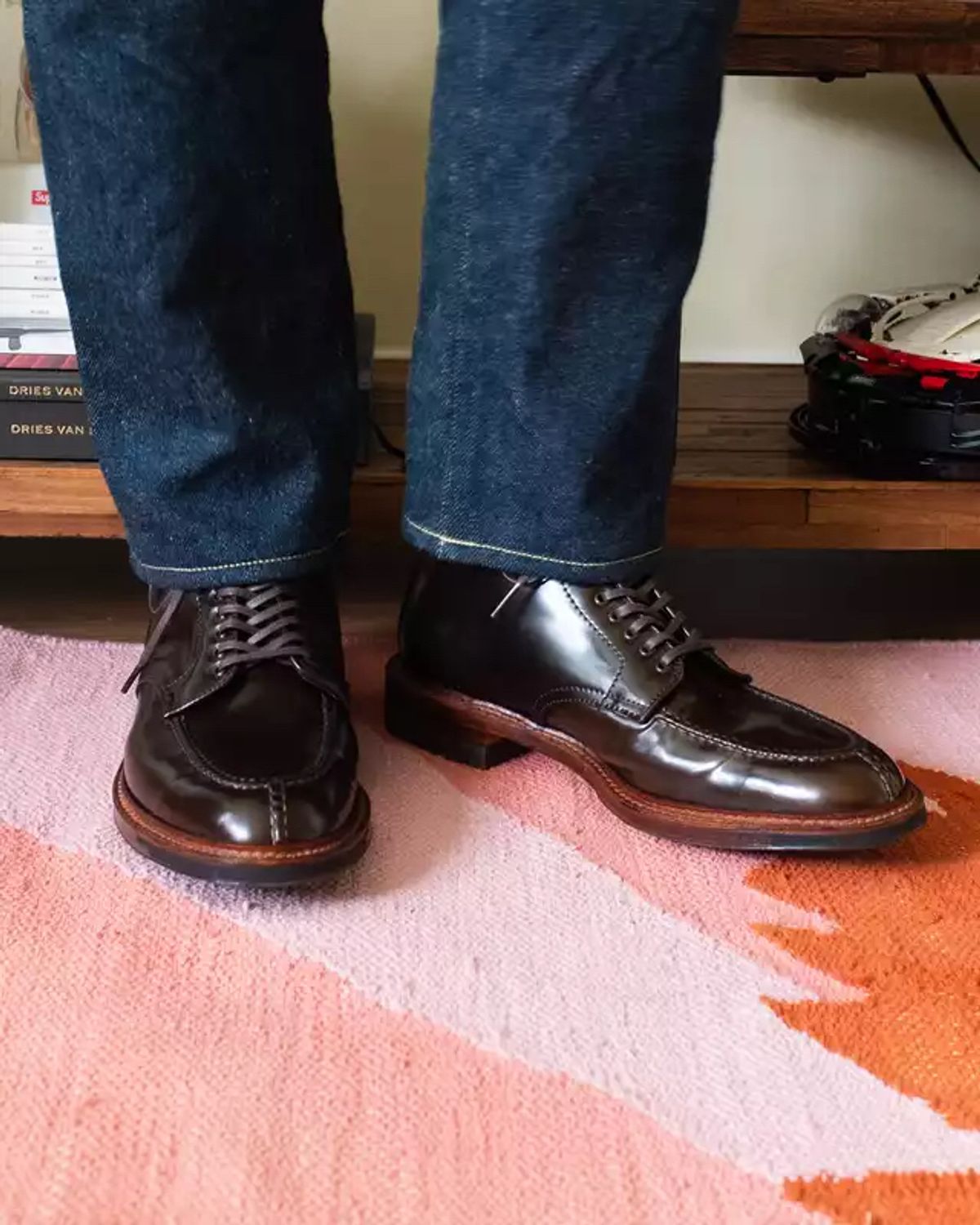 Photo by yallgotbibergs on October 2, 2022 of the Alden Tanker Boot in Horween Cigar Shell Cordovan.