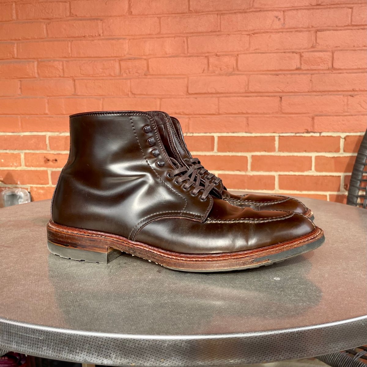 Photo by yallgotbibergs on November 2, 2022 of the Alden Tanker Boot in Horween Cigar Shell Cordovan.
