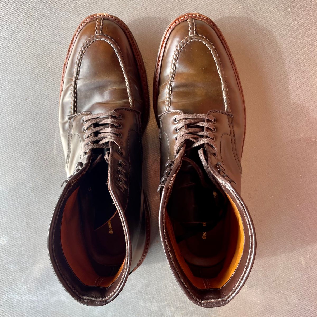 Photo by yallgotbibergs on November 2, 2022 of the Alden Tanker Boot in Horween Cigar Shell Cordovan.