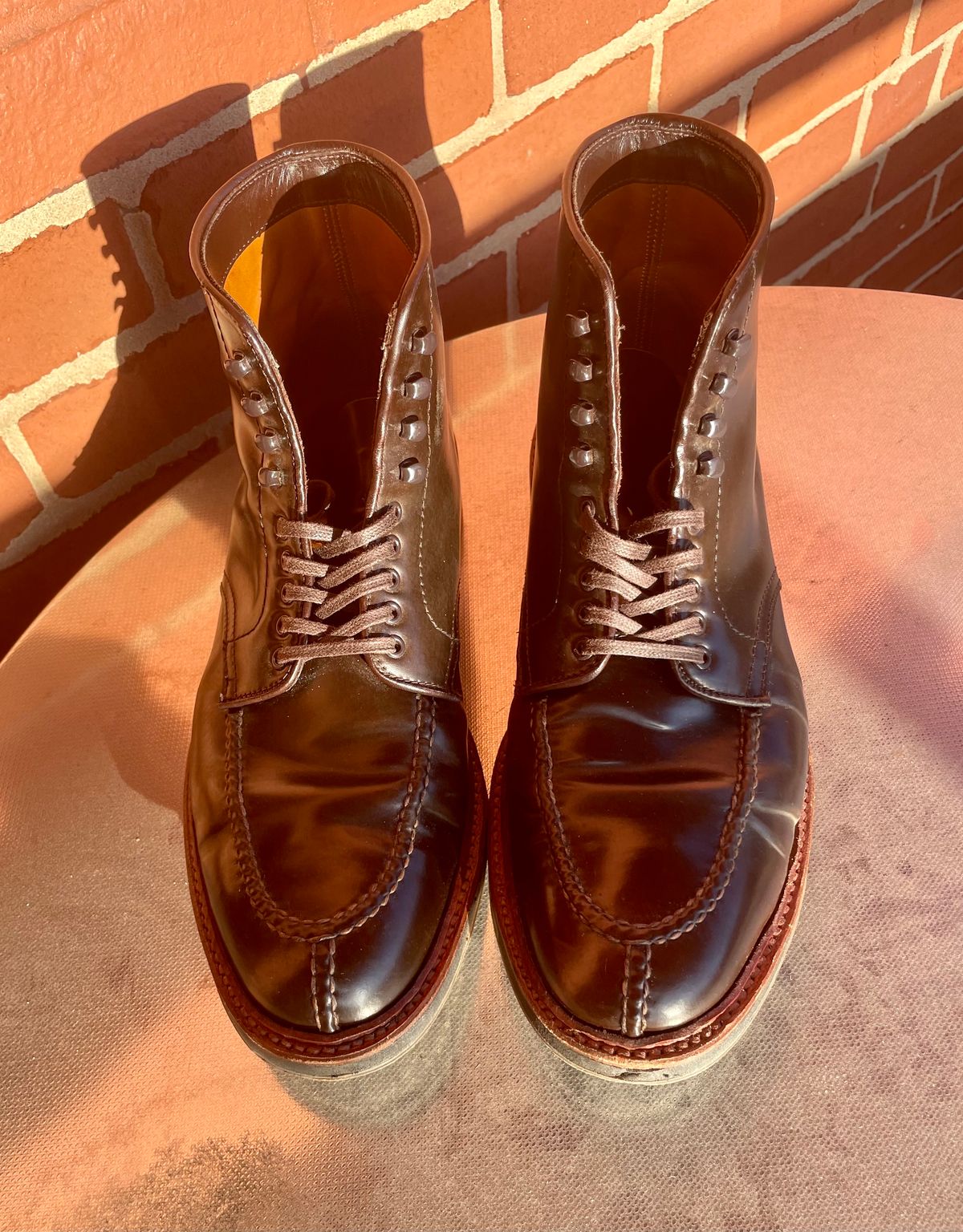 Photo by yallgotbibergs on December 4, 2022 of the Alden Tanker Boot in Horween Cigar Shell Cordovan.