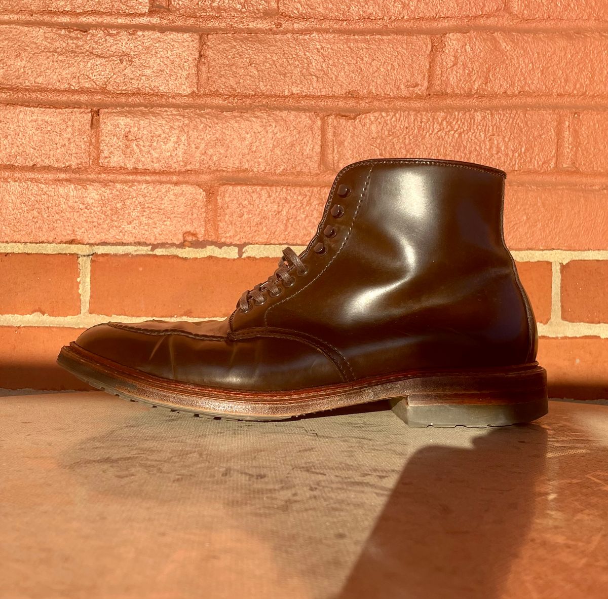 Photo by yallgotbibergs on December 4, 2022 of the Alden Tanker Boot in Horween Cigar Shell Cordovan.