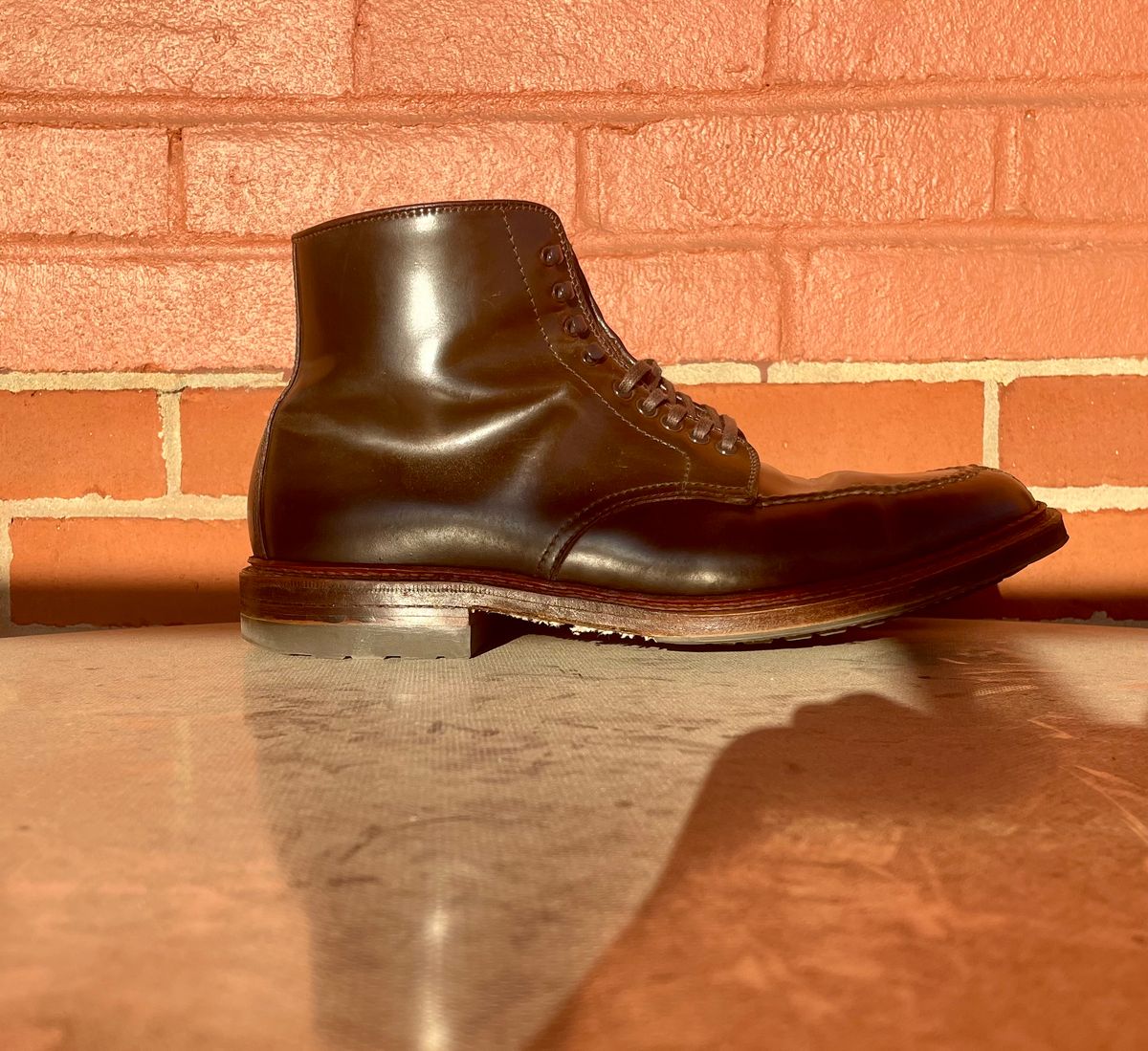 Photo by yallgotbibergs on December 4, 2022 of the Alden Tanker Boot in Horween Cigar Shell Cordovan.