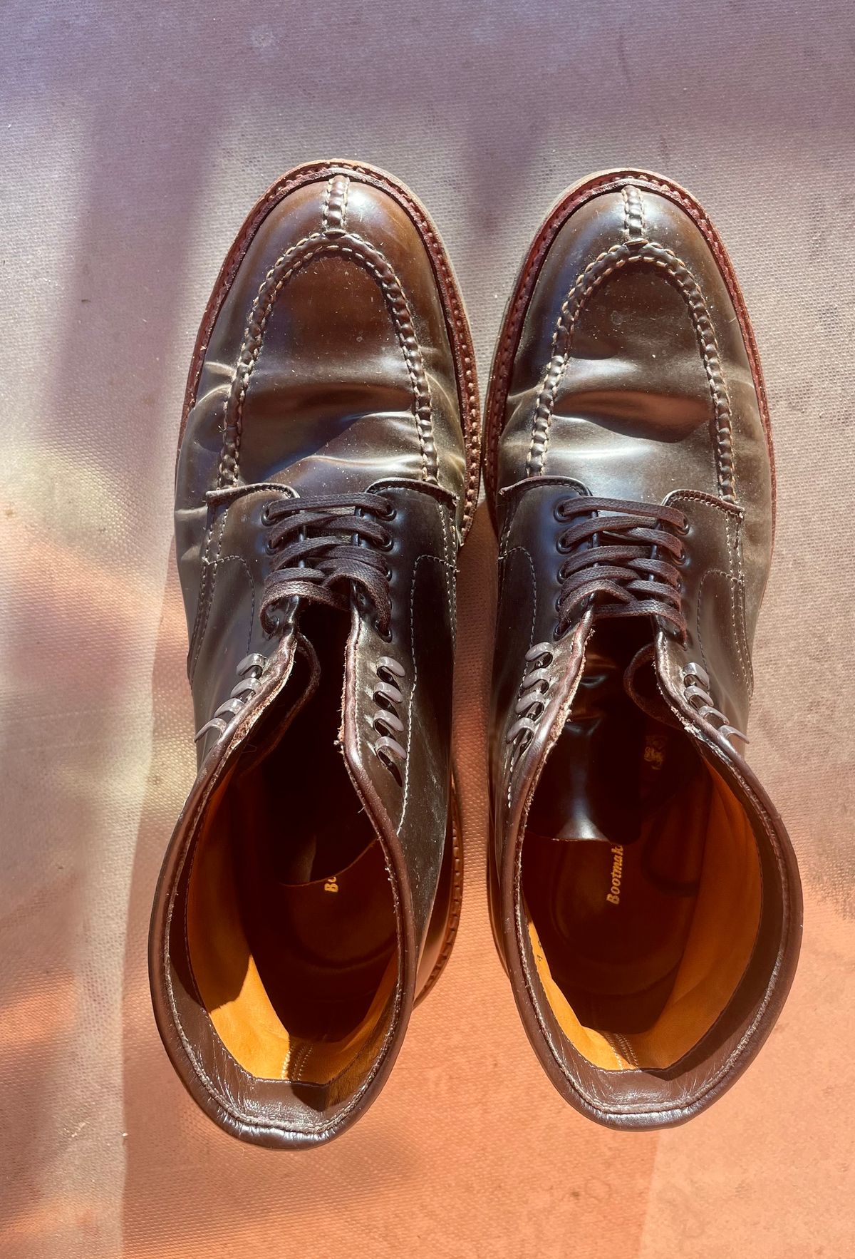 Photo by yallgotbibergs on December 4, 2022 of the Alden Tanker Boot in Horween Cigar Shell Cordovan.