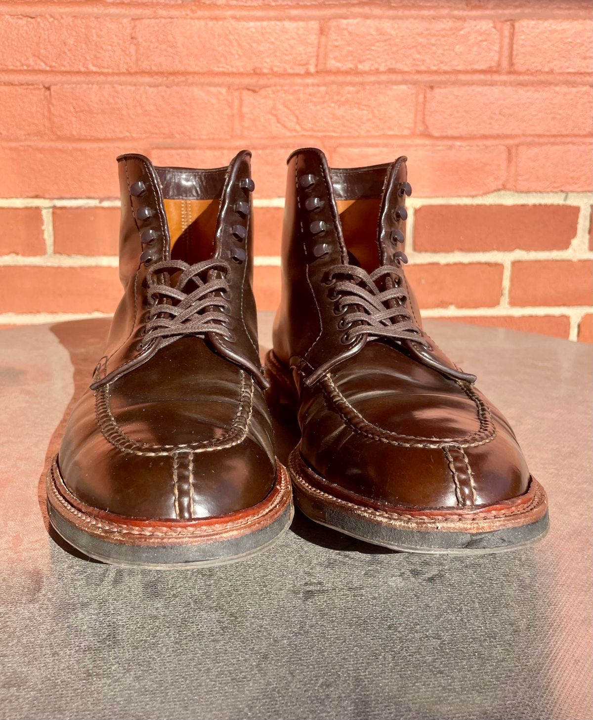 Photo by yallgotbibergs on January 1, 2023 of the Alden Tanker Boot in Horween Cigar Shell Cordovan.