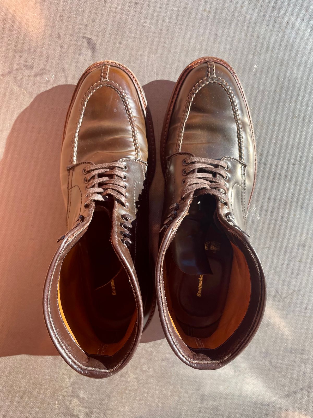 Photo by yallgotbibergs on January 1, 2023 of the Alden Tanker Boot in Horween Cigar Shell Cordovan.