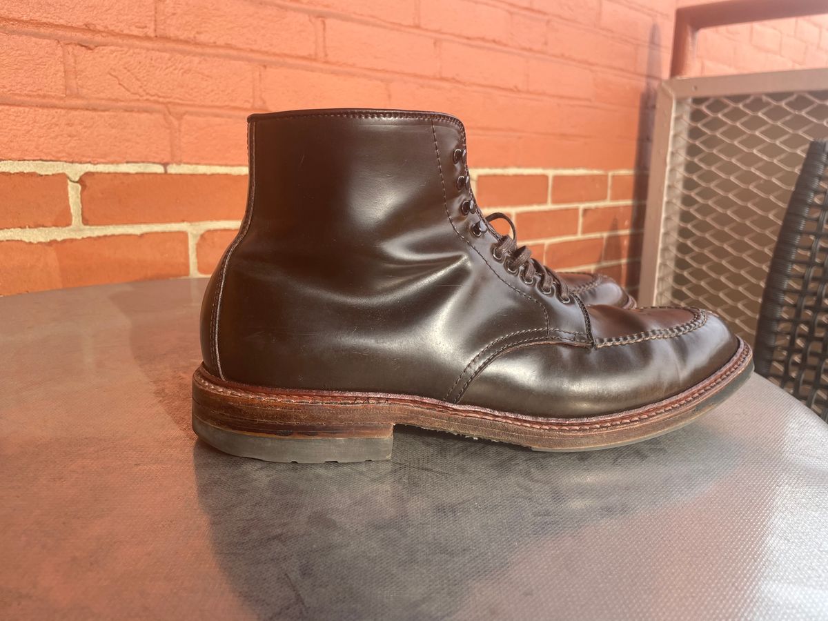 Photo by yallgotbibergs on February 2, 2023 of the Alden Tanker Boot in Horween Cigar Shell Cordovan.