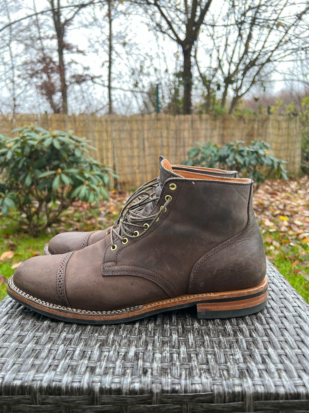 Photo by Marcel_K on December 4, 2022 of the Viberg Service Boot BCT in Maryam 1071 Port Vitello Calf Nubuck.