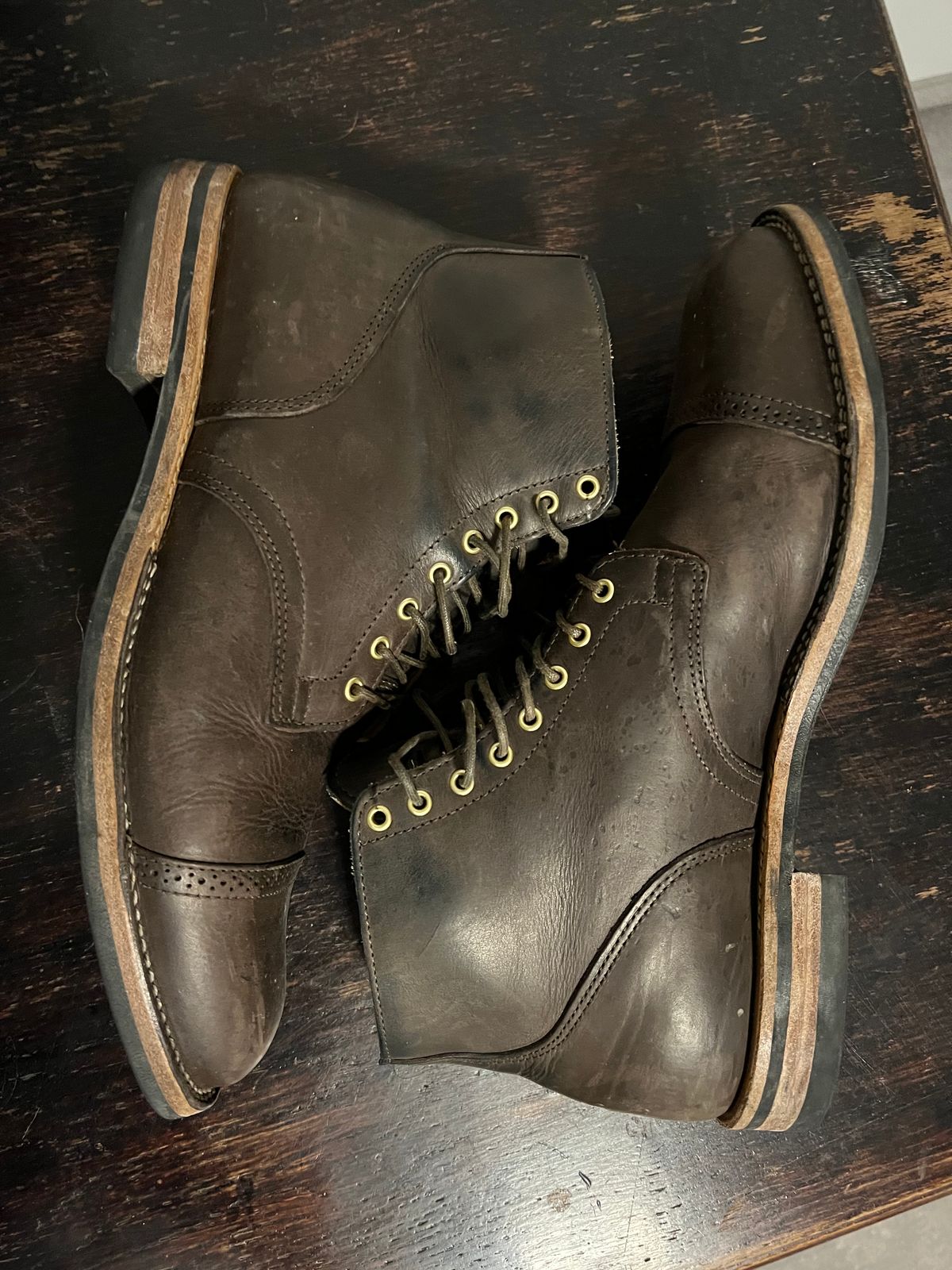 Photo by Marcel_K on February 3, 2023 of the Viberg Service Boot BCT in Maryam 1071 Port Vitello Calf Nubuck.