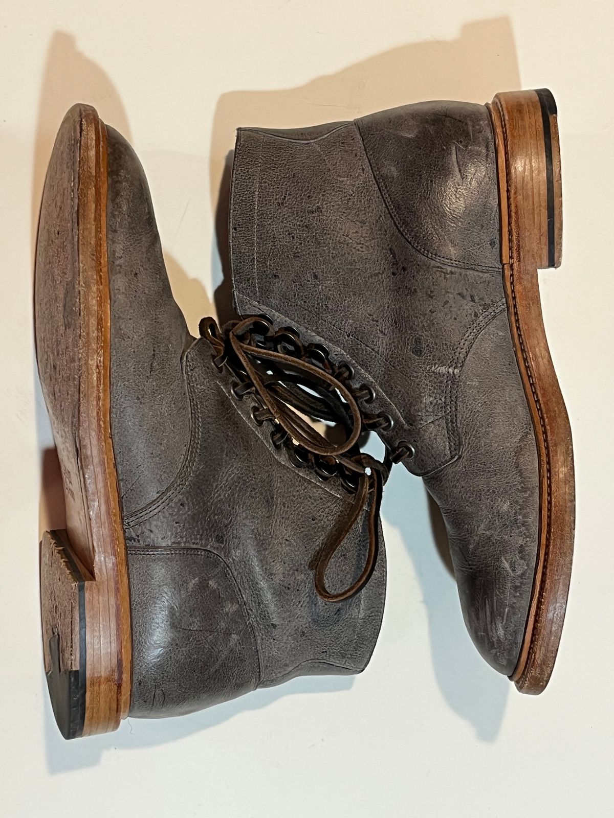 Photo by njpluta on January 1, 2024 of the Grant Stone Diesel Boot in C.F. Stead Storm Kudu.