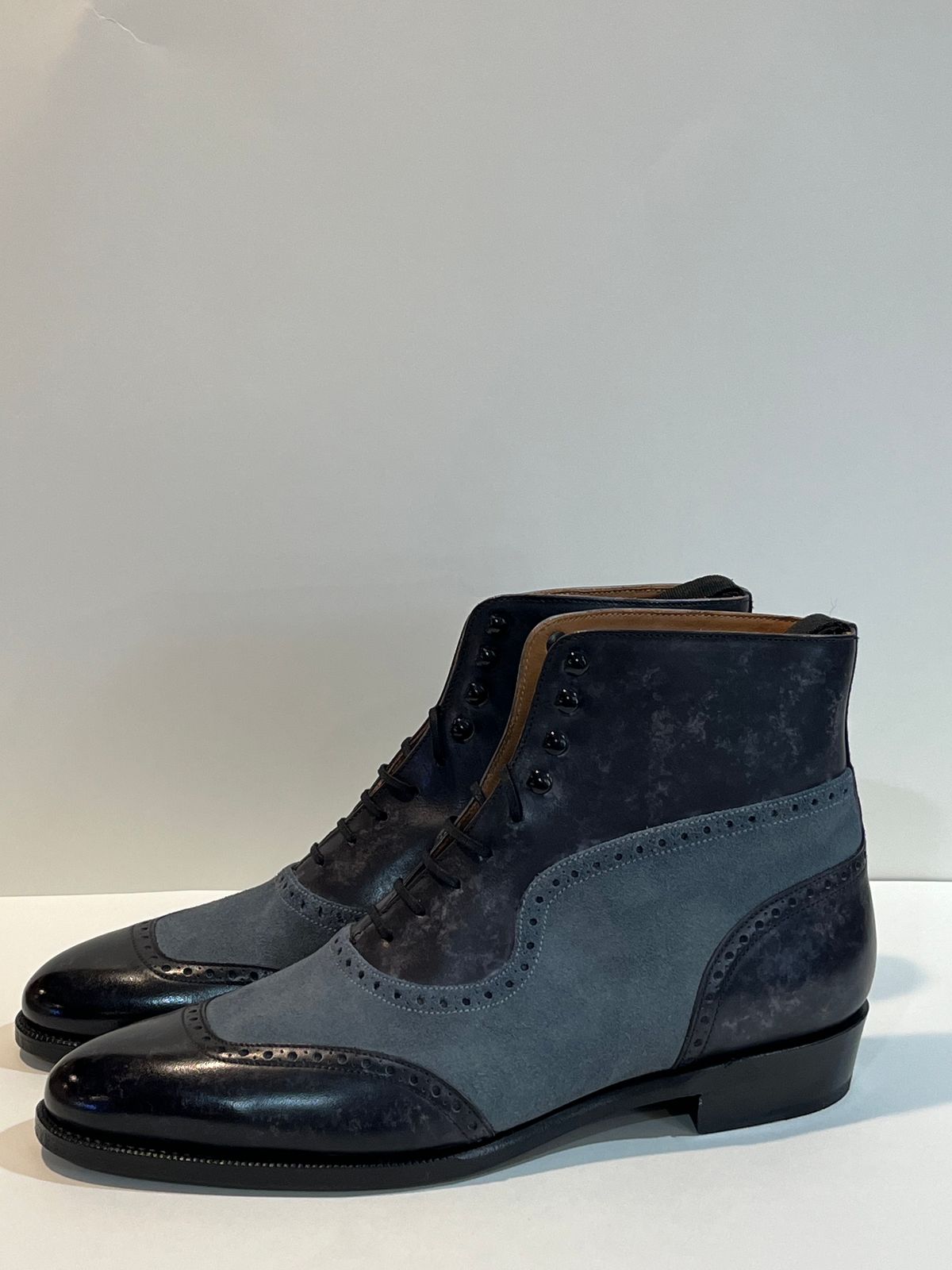 Photo by njpluta on October 1, 2023 of the J.FitzPatrick Pinehurst in Unknown Leather.