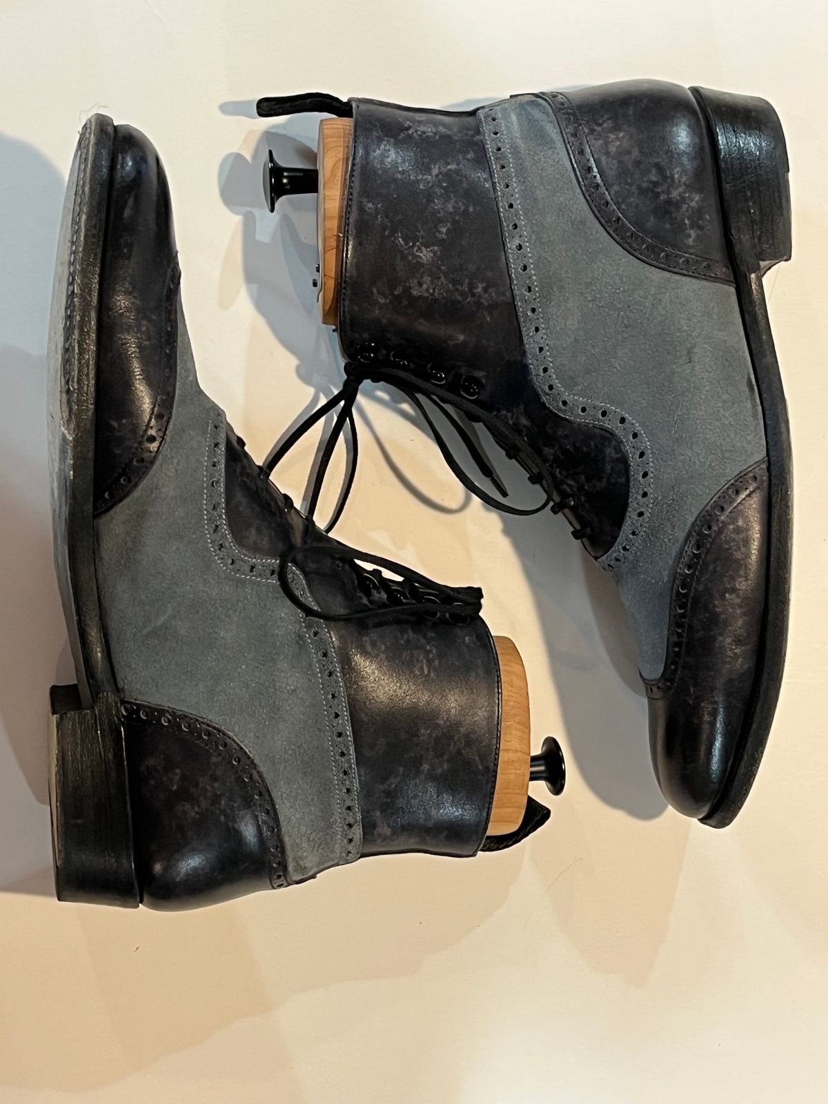 Photo by njpluta on March 3, 2024 of the J.FitzPatrick Pinehurst in Unknown Leather.