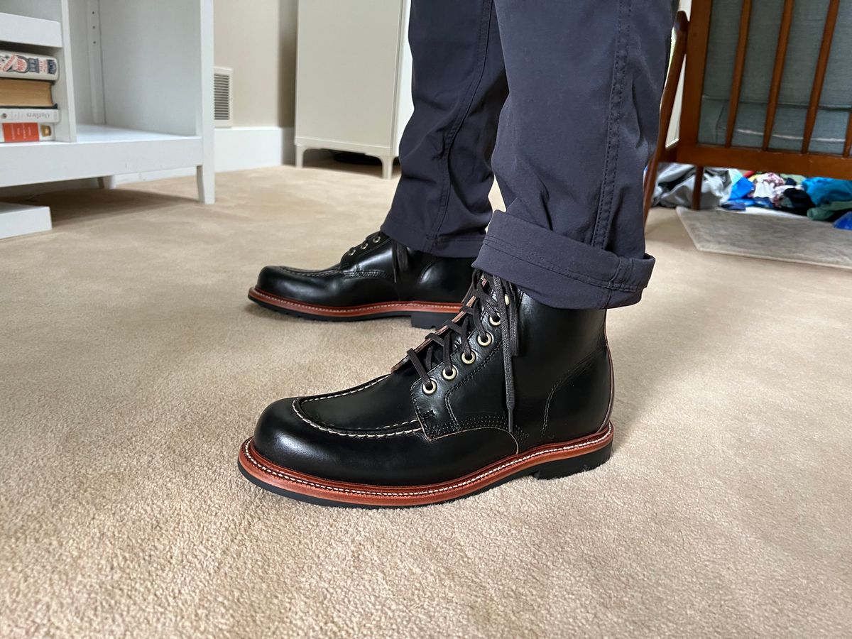 Photo by Crumbledor on July 11, 2022 of the Grant Stone Brass Boot in Horween Black Chromexcel.