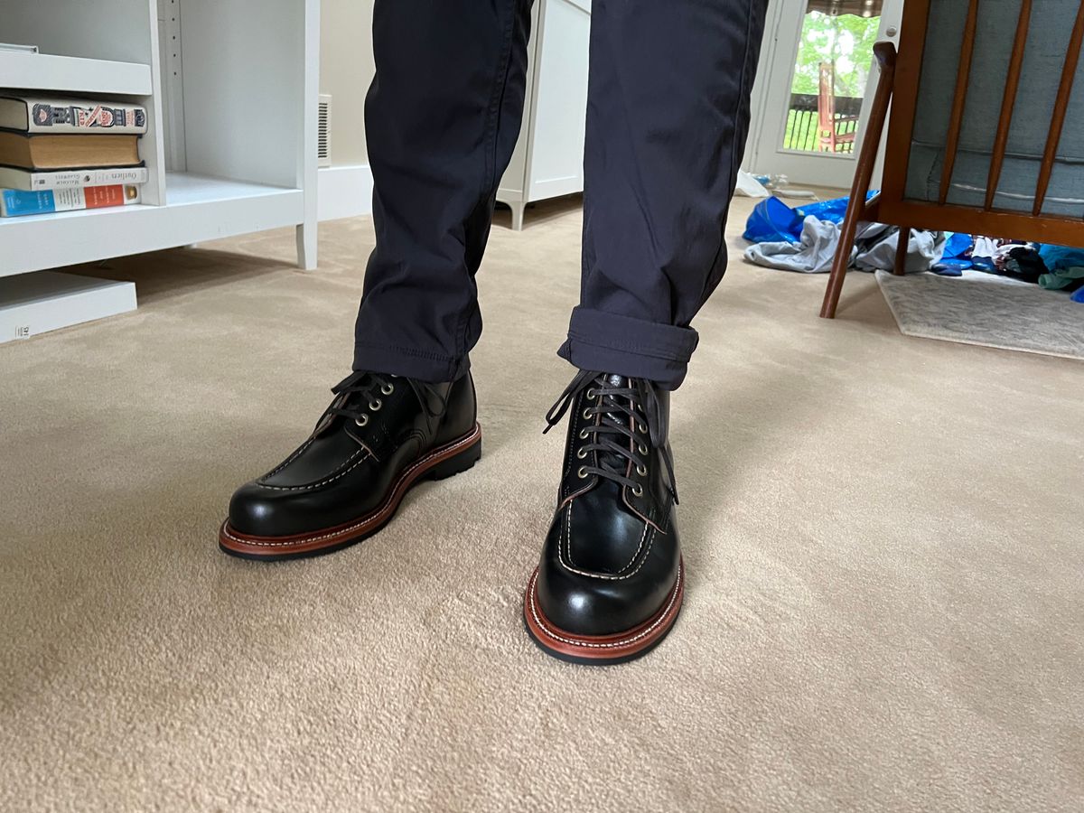 Photo by Crumbledor on July 11, 2022 of the Grant Stone Brass Boot in Horween Black Chromexcel.