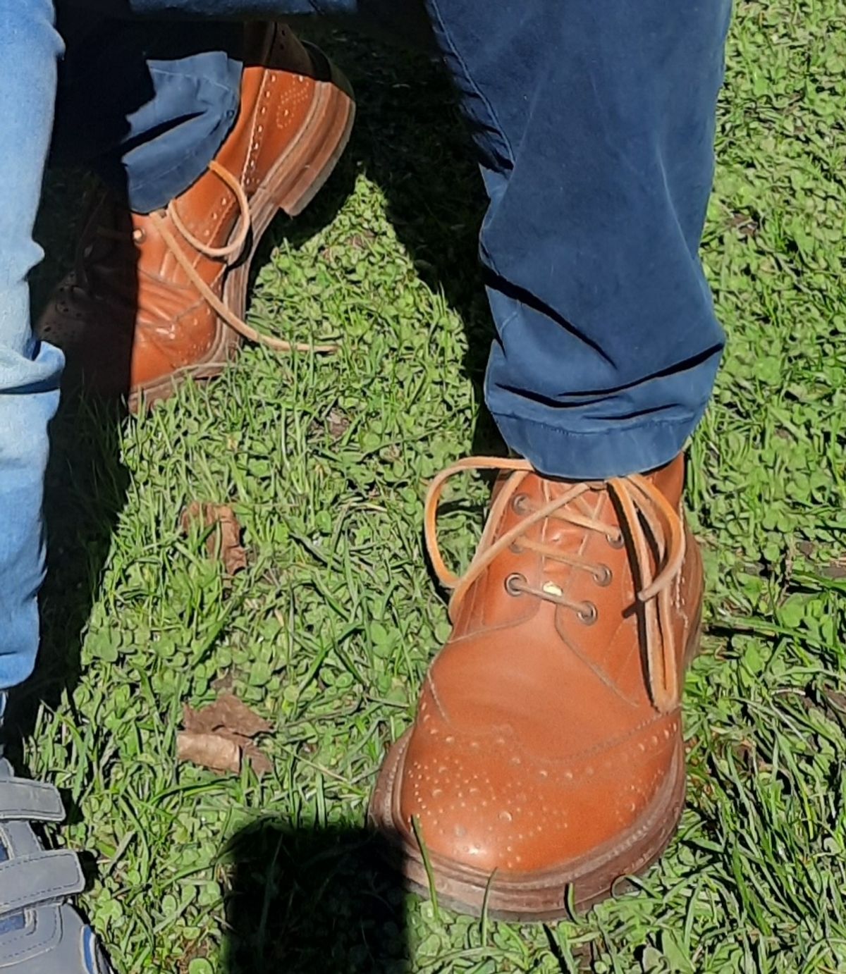 Photo by aun on October 15, 2022 of the Tricker's Stow Country Boot in Marron Calf.