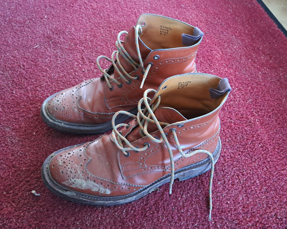 Photo by aun on January 2, 2023 of the Tricker's Stow Country Boot in Marron Calf.